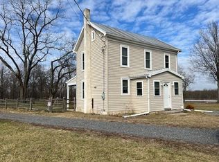 85 Williams Rd, Douglassville, PA 19518