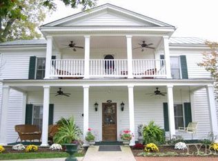 250 Oakleigh Ave, Appomattox, VA 24522