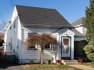 1139 Inwood Ter, Fort Lee, NJ 07024