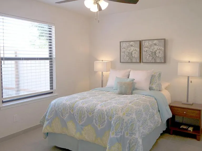 1071 Meadowlark Ct SE — Photo 16