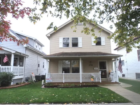 7733 W 66th St, Bedford Park, IL 60501