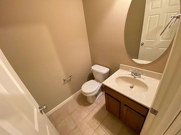 3rd image of 1112 Ekstam Dr APT 3
