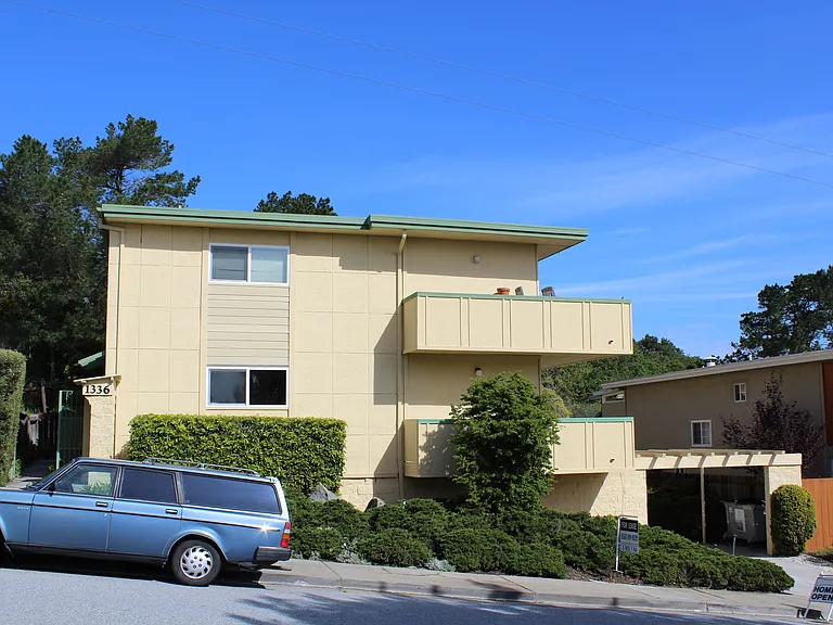 1336 Palos Verdes Dr #5 — Photo 2