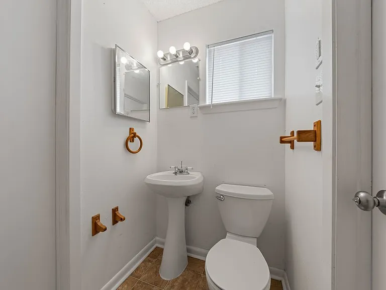 310 Sumner Dr — Photo 21