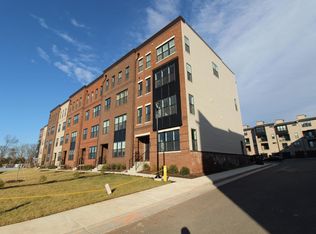 22383 Roanoke Rise Ter, Ashburn, VA 20148