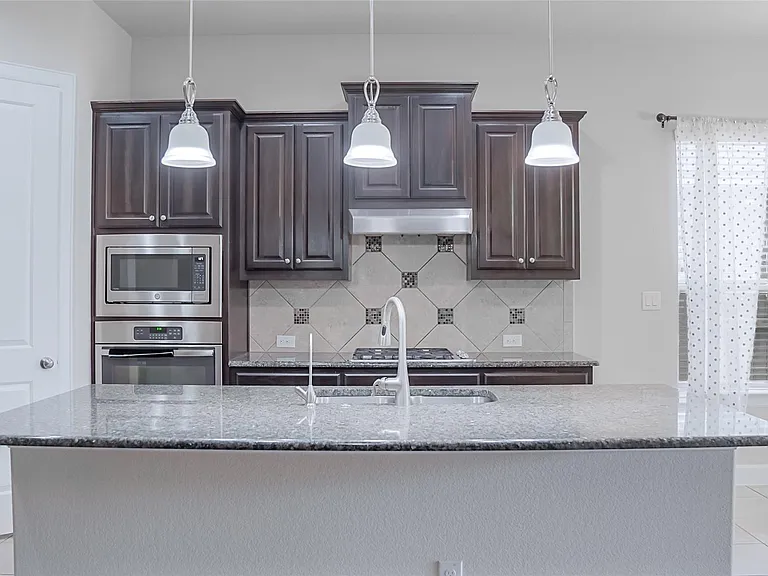 184 Fort Cobb Way — Photo 6