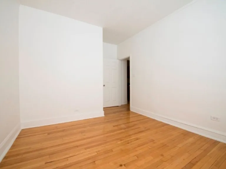 7956 S Aberdeen St #1108-10 — Photo 4