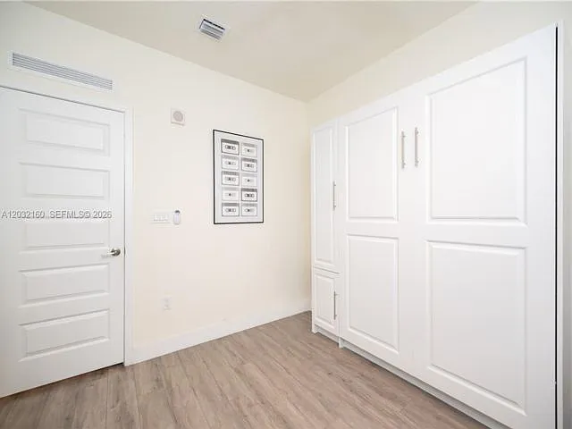 4640 NW 84th Ave — Photo 4