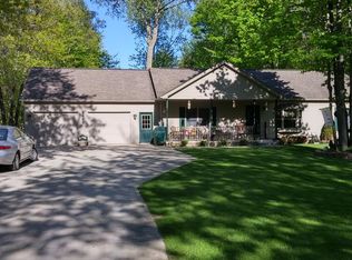 6686 James Rd, Caseville, MI 48725