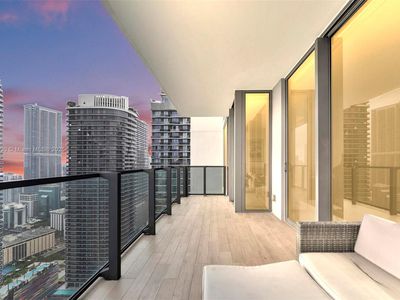 88 SW 7th St APT 3507, Miami, FL, 33130