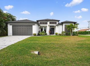 2118 SW 14th Pl, Cape Coral, FL 33991
