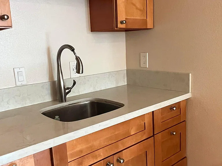 2552 Adriatic Ave #B — Photo 7