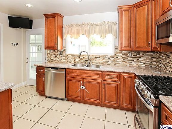 5th image of 13174 Ortley Pl