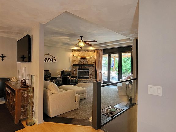 5th image of 3525 Kingsbridge Dr