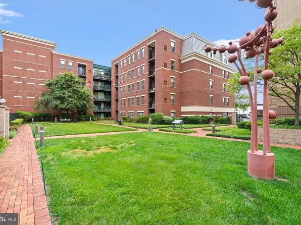 1111 Oronoco St Unit 441, Alexandria, VA 22314