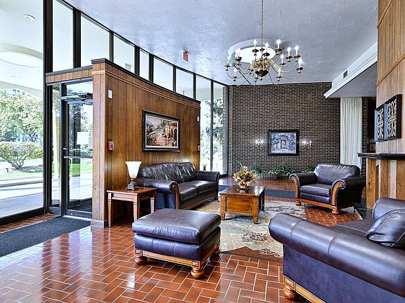 5th image of 40 N Tower Rd APT 7H