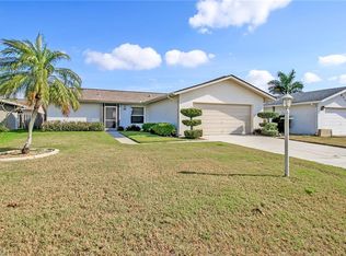 9782 Deerfoot Dr, Fort Myers, FL 33919