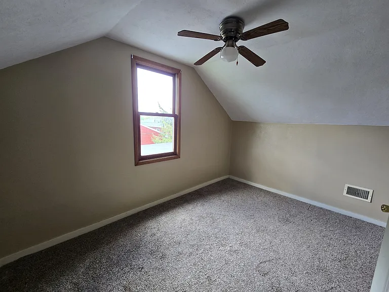 4037 Vine Ave SE — Photo 19