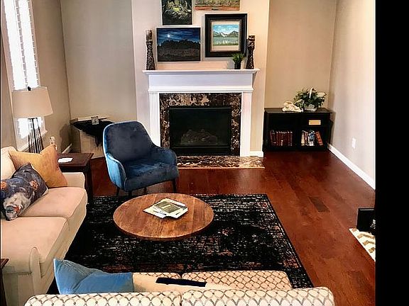 Great room/Gas logs