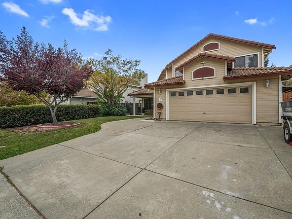 2nd image of 2793 Woodmont Drive