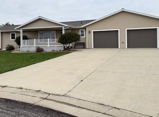 101 8th St S, Hoffman, MN 56339