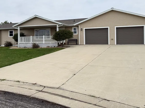 101 8th St S, Hoffman, MN 56339