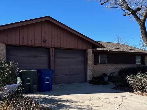 2nd image of 1602 Phyllis Dr