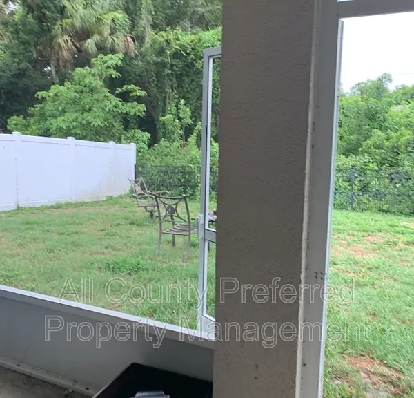 1149 Macon Dr — Photo 4
