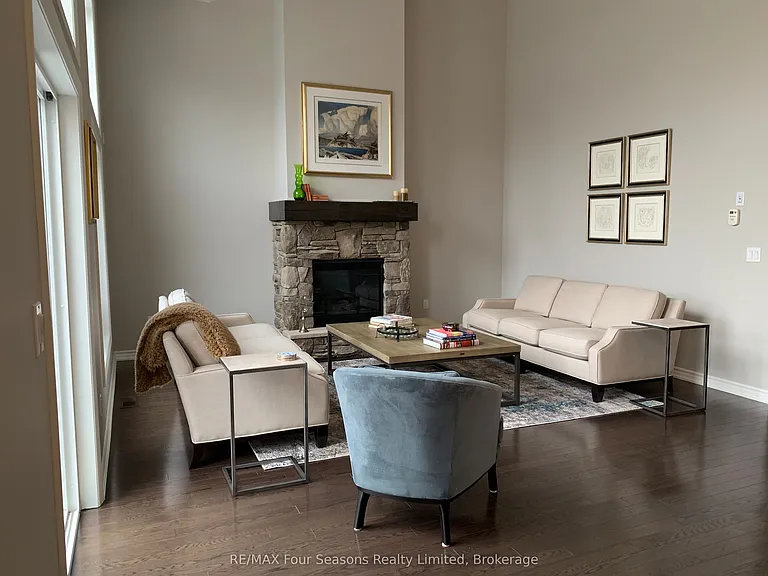 12 Robbie Way — Photo 15