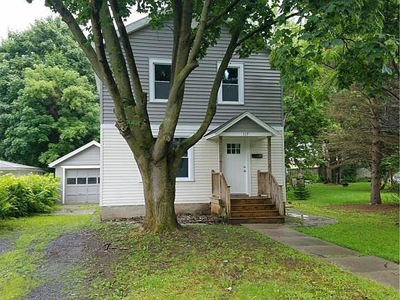 2nd image of 117 Hutchinson Ave