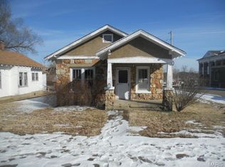 318 S Grand Ave, Houston, MO 65483