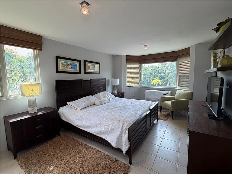 205 Cond Harbour Point #B — Photo 10