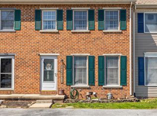 556 Mount Gretna Rd, Elizabethtown, PA 17022