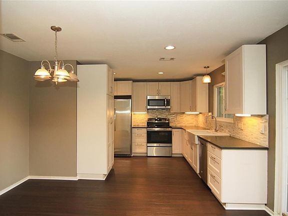4th image of 3506 Tyrone Dr