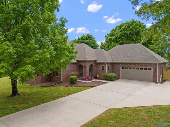 235 Sawmill Rd, Huntsville, AL 35811