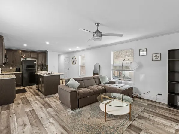 1151 N Fawn Ln, Boise, ID 83704