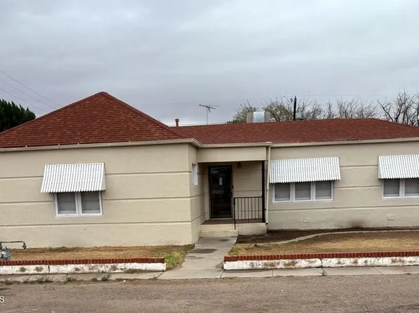 119 NE Camp St, Fabens, TX 79838