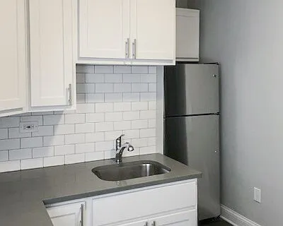 5049 N Damen Ave #1W — Photo 2