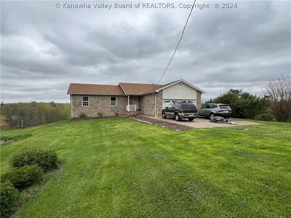 3321 Cabin Ridge Rd, Leon, WV 25123