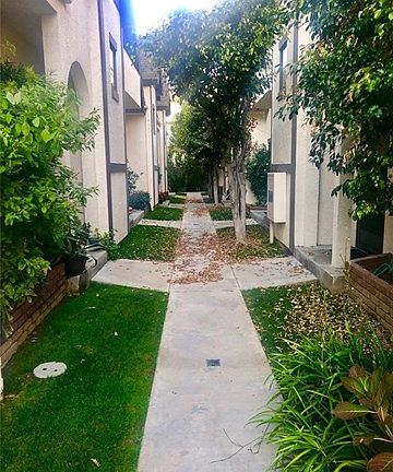 3rd image of 511 S El Molino Ave APT 11