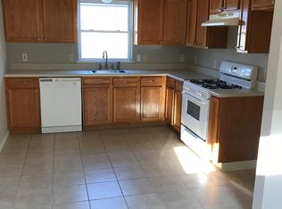 521 Bond St FLOOR 2, Elizabethport, NJ 07206
