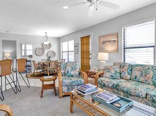 671 S Centre Ct SW APT 202, Vero Beach, FL 32962