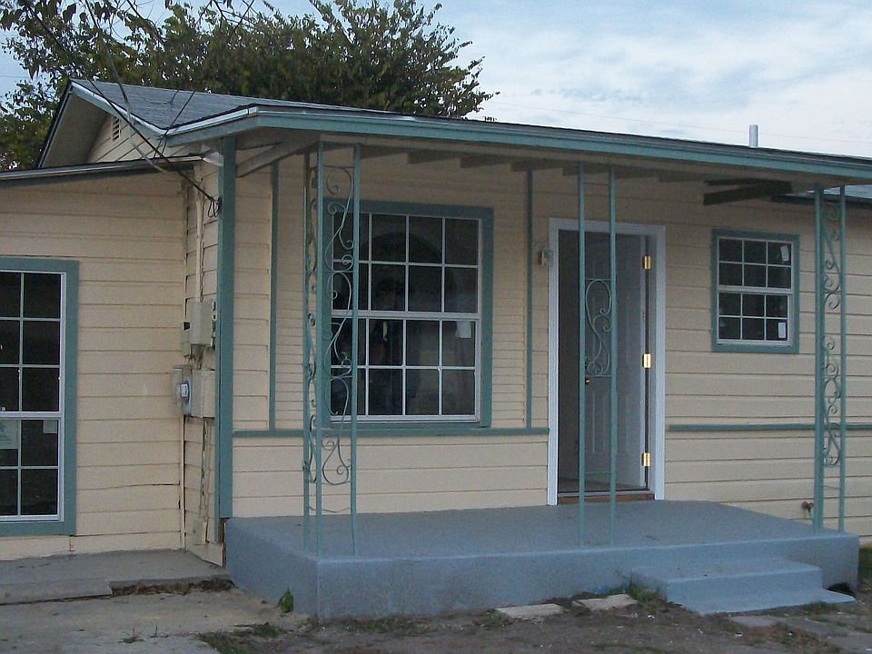 1st image of 115 E Burcham Ave