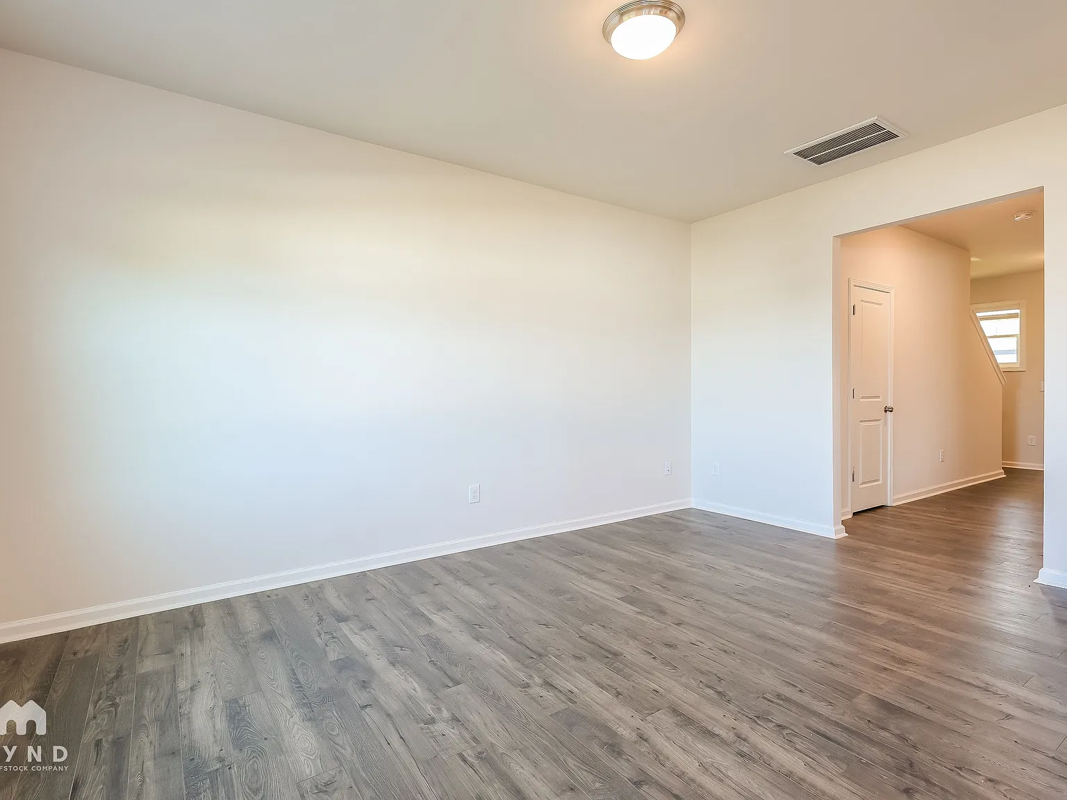 3 bed, 2.0 bath, 1448 sqft, $1,699 — Photo 4