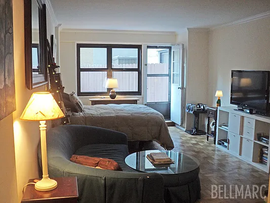 Sold by Bellmarc Realty | media 1