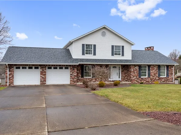 335 Skyline Dr, Rostraver Township, PA 15012