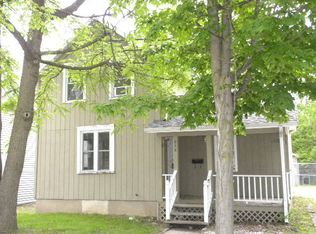 238 Summit Ave, Oconomowoc, WI 53066