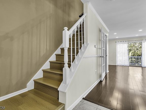 3rd image of 1903 Bayley Court