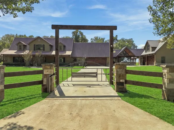 465 County Road 1070, Talco, TX 75487