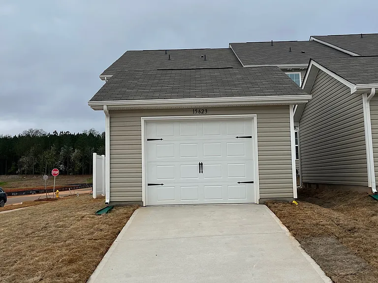 15623 Country House St — Photo 12